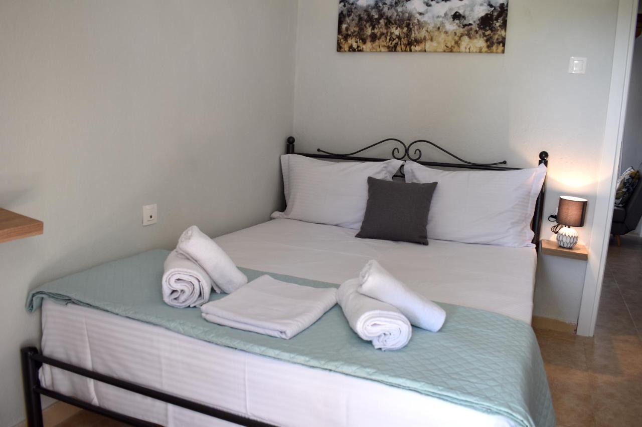 Aestas Vergia Apartments 2 Nea Kallikrateia ภายนอก รูปภาพ